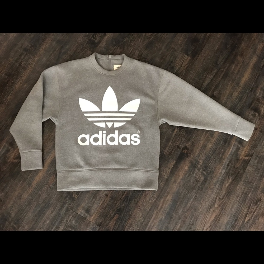 Adidas Sweatshirt